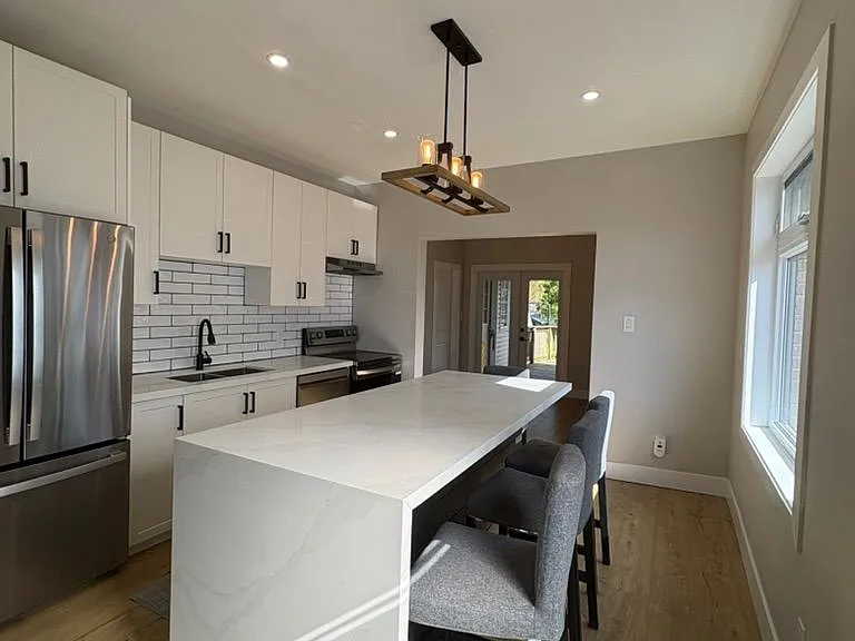 385 Hugel Ave — Photo 5