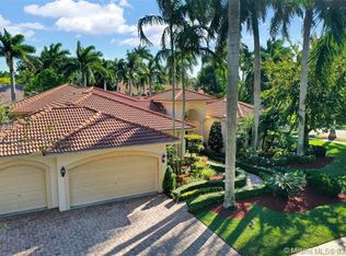2452 Provence Ct, Weston, FL 33327