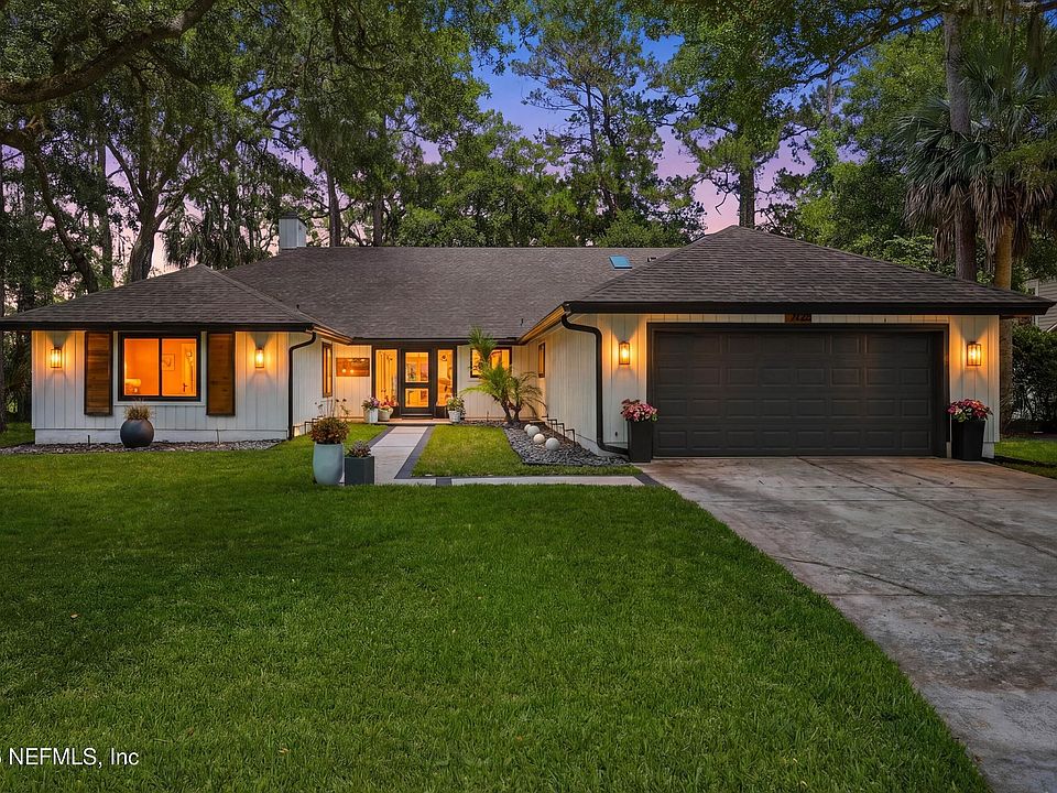 1st image of 128 NANDINA Circle