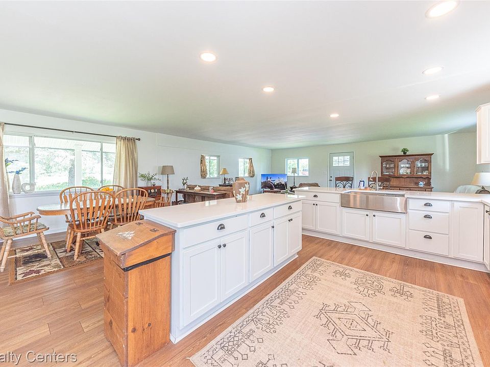 58191 Eight Mile Rd, photo 30
