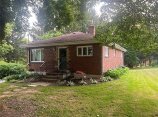 109 1st St, Evans City, PA 16033