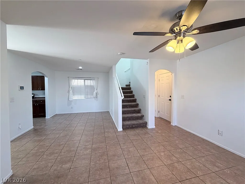 3 bed, 2.5 bath, 1507 sqft, $2,000 — Photo 4