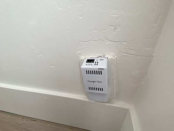 5th image of 706 E 300 S APT 11