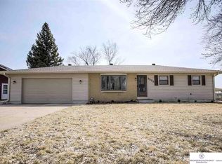 3829 N 93rd St, Omaha, NE 68134