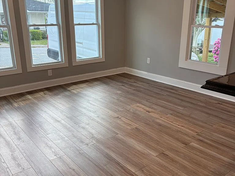 406 Realty St SW — Photo 3