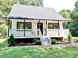 3921 Lake Rd, Charlotte, NC 28269