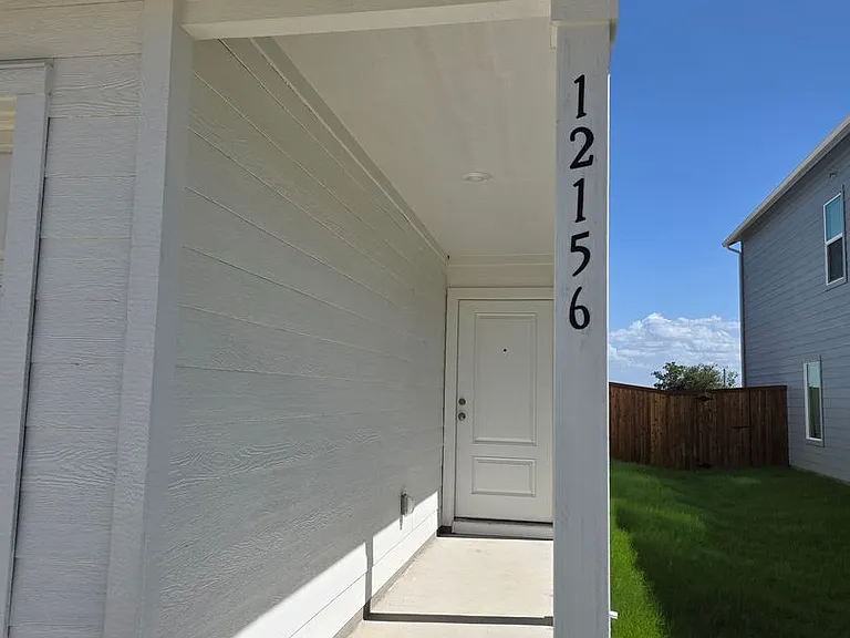 12156 Morgan Dr — Photo 5
