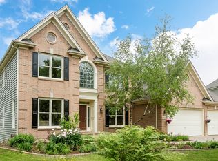 26W328 Torrey Pines Ct, Winfield, IL 60190