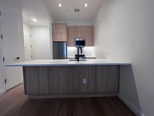 Rented by MLB ESTATES LLC | media 34