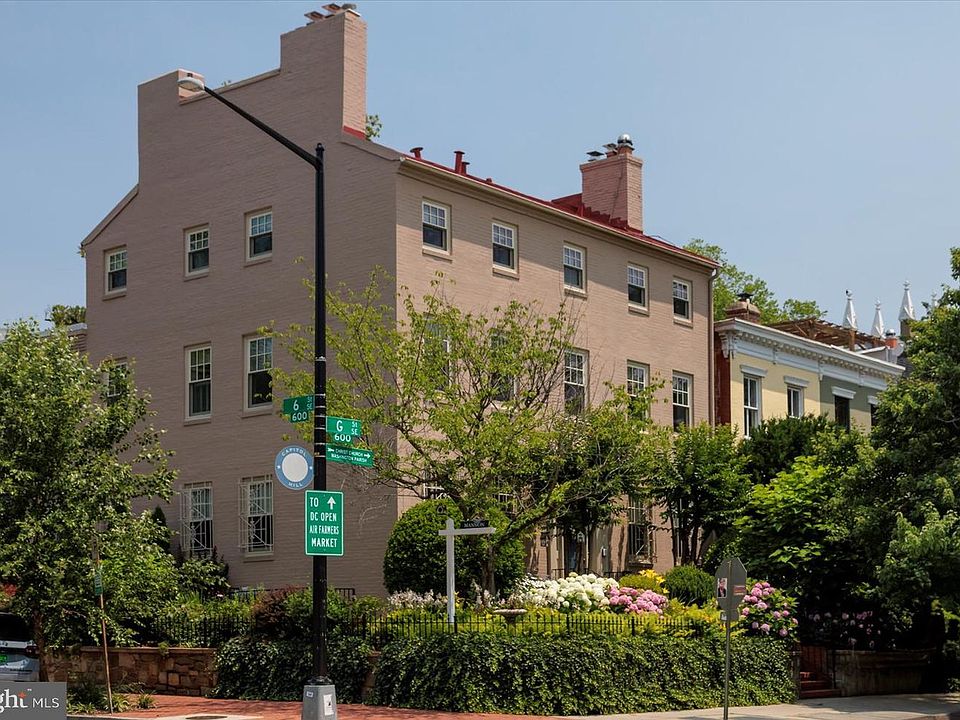 1st image of 600 G St SE
