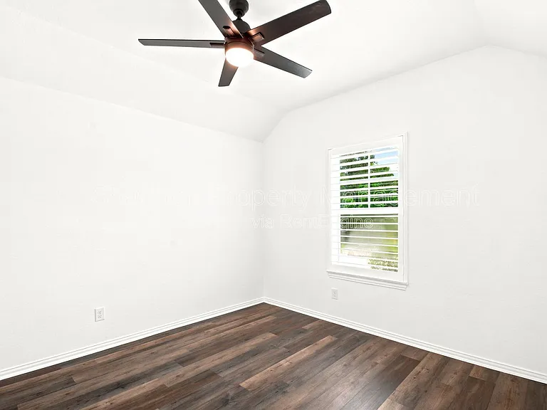 1202 Vilamoura Ct — Photo 39
