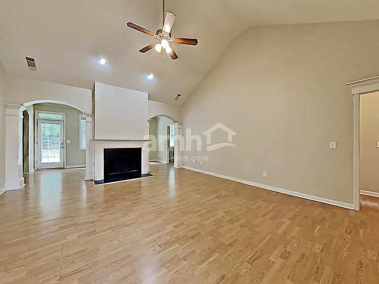 960 Fountain Glen Dr — Photo 7