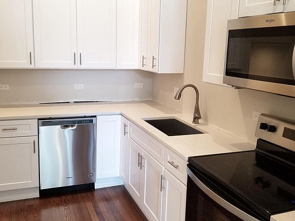 4th image of 1246 W Chicago Ave #1F