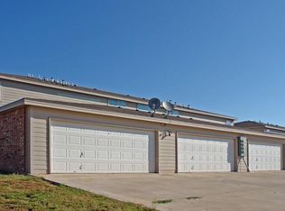 5845 7th St #B, Lubbock, TX 79416