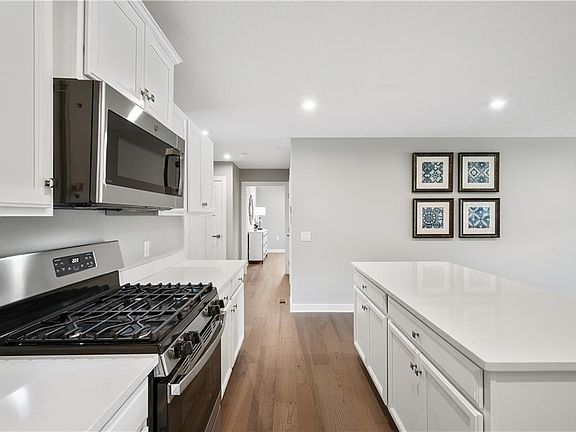 5th image of 333 Medley Ln