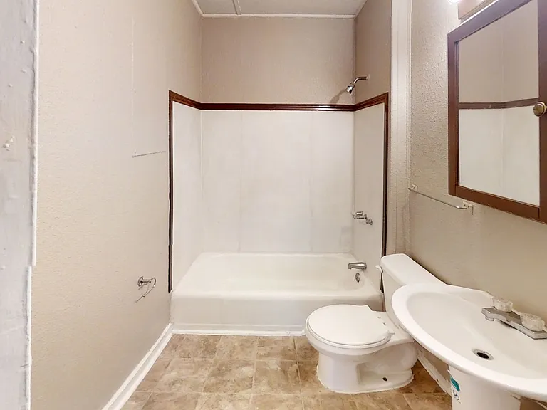 216 S Avenue I #1 — Photo 14