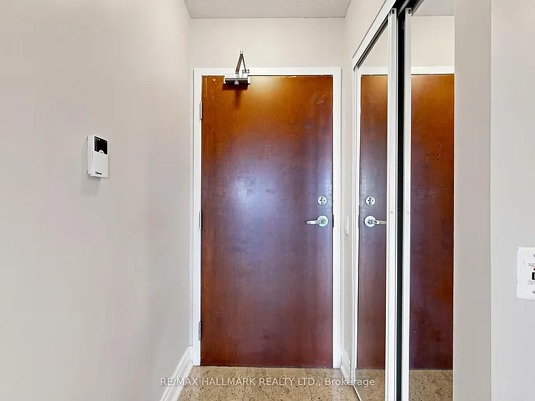 35 Finch Ave E #1808 — Photo 23