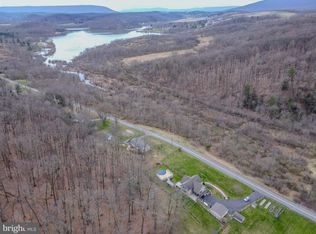696 Beaver Dam Rd, Hollidaysburg, PA 16648