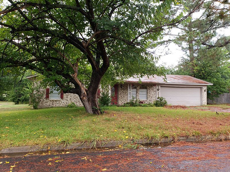 1st image of 1135 McGrede Dr