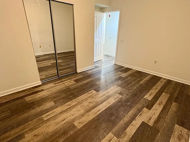 2702 Waters Edge Dr — Photo 20