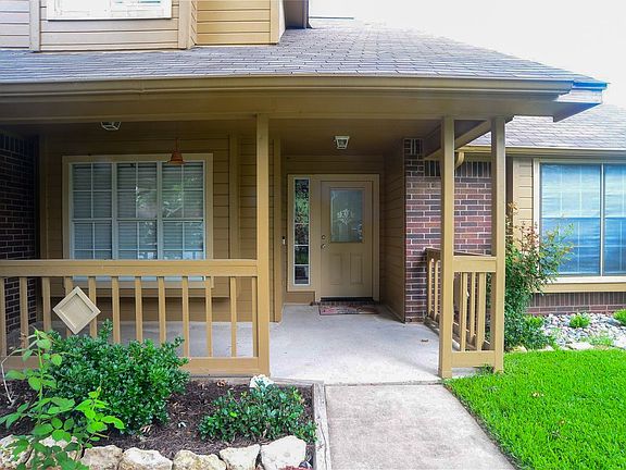 4th image of 2405 Raintree Path