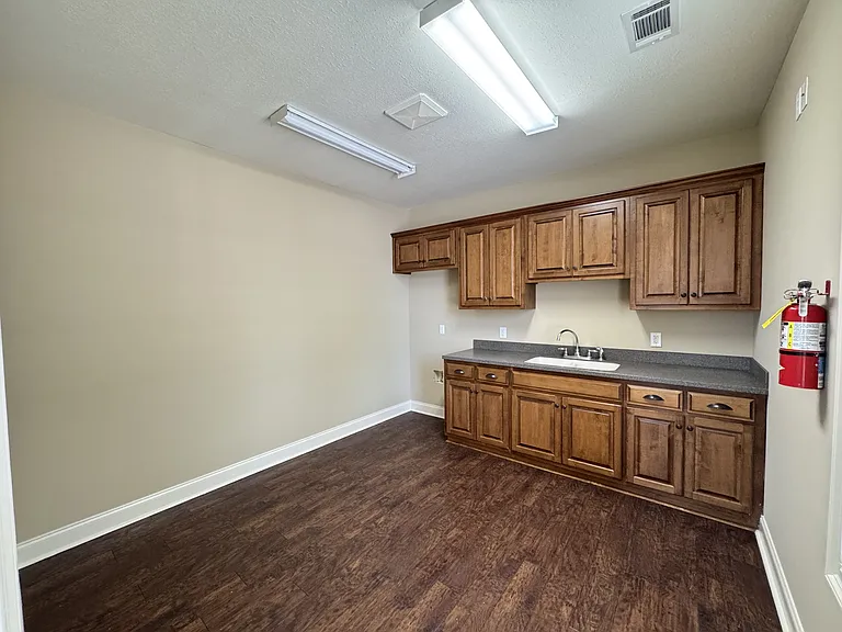 1213 Merchant Way #103 — Photo 7