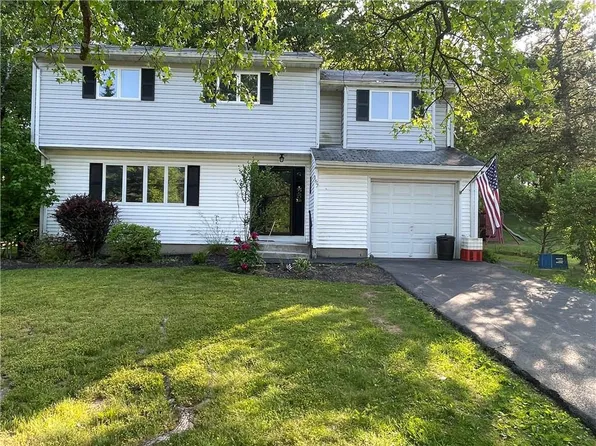167 Violet Drive, Pearl River, NY 10965