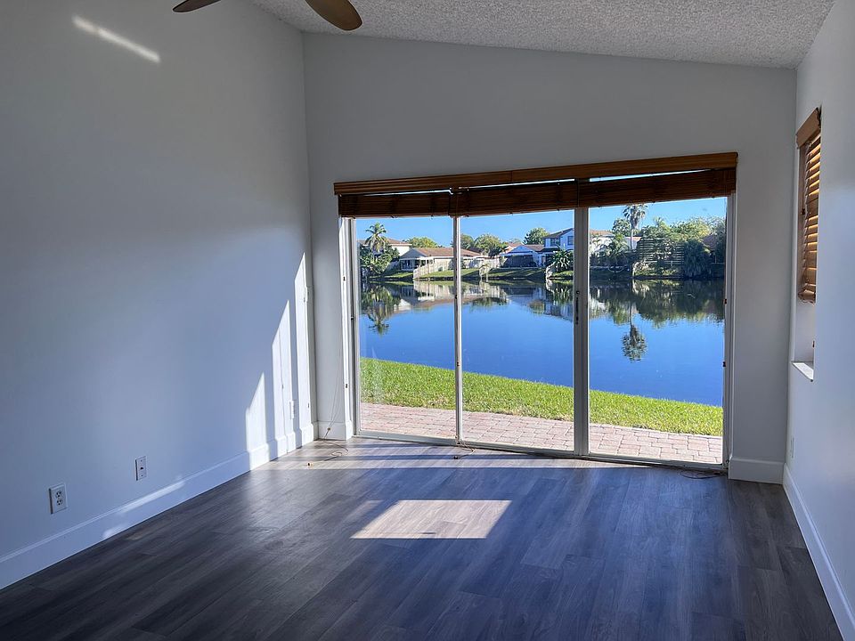 1st image of 10789 Lago Welleby Dr