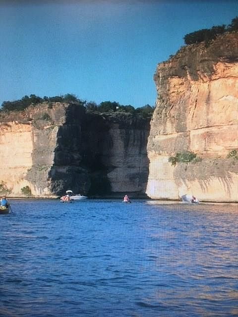 2nd image of 6008 Hells Gate Loop
