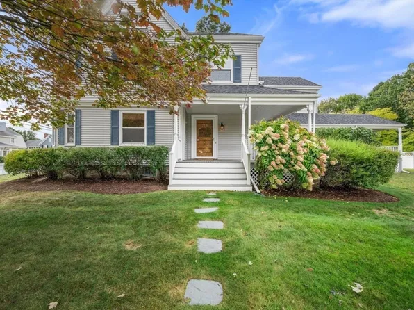 719 Webster St, Needham, MA 02492