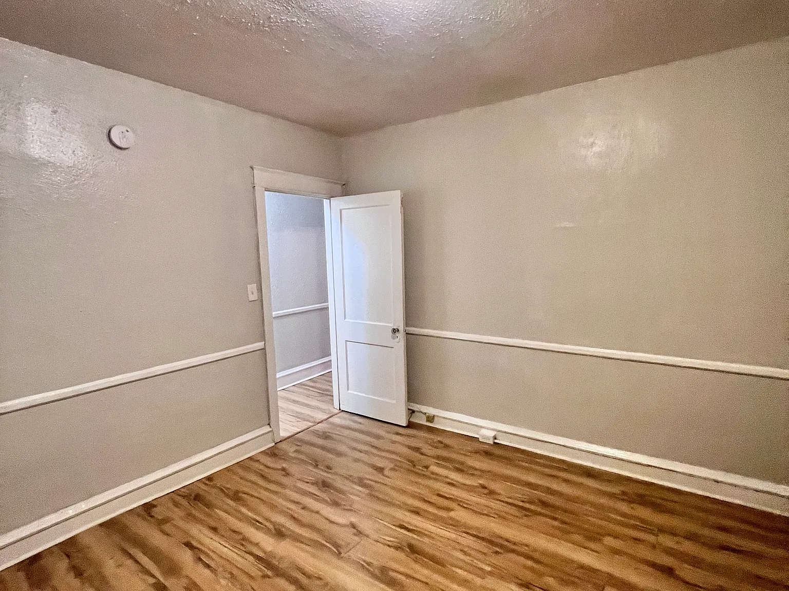 2 bed, 1200 sqft, $1,199 — Photo 4