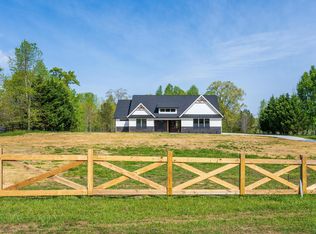 337 Hunter Trl, Trenton, GA 30752