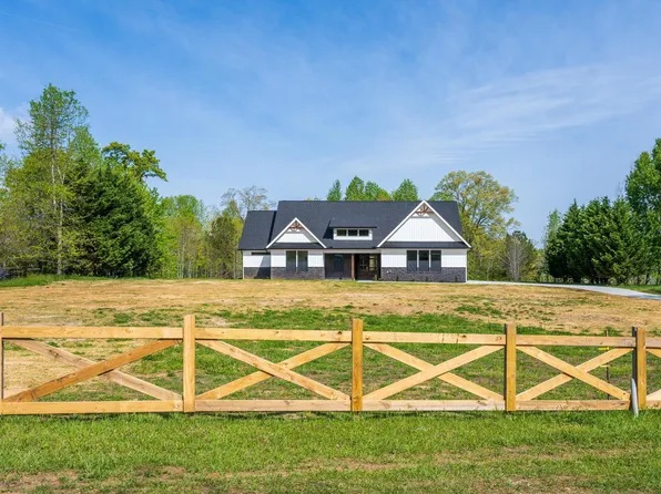 337 Hunter Trl, Trenton, GA 30752