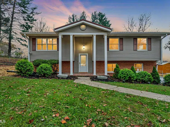 22124 Terra Caro Cir, Bristol, VA 24202