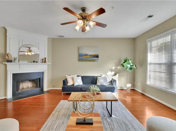 2040 Whitestone Pl, Alpharetta, GA 30005