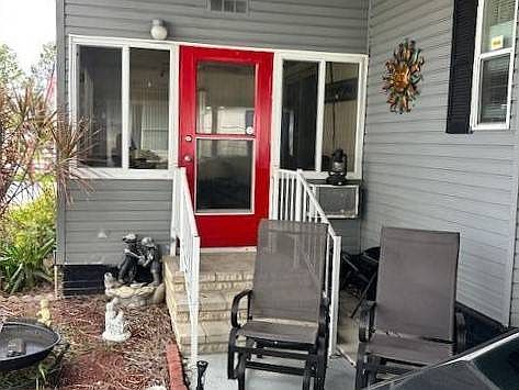 2nd image of 376 Plantation Landings Dr