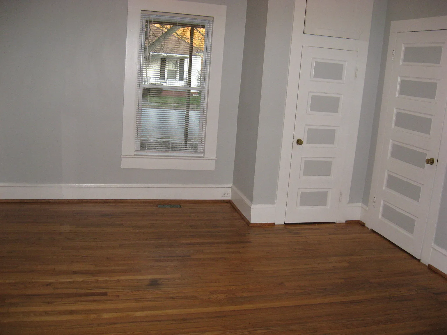2 bed, 970 sqft, $1,200 — Photo 4