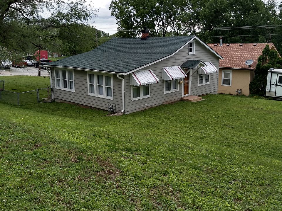1st image of 2304 S 18th St