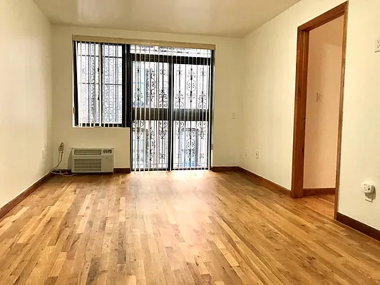 Rented by NY Living Solutions | media 15