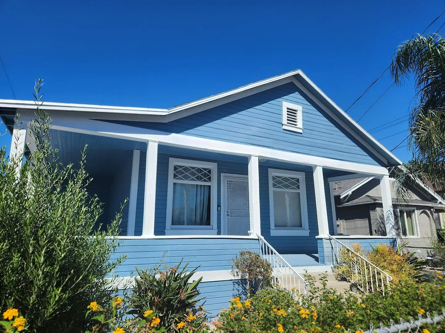 Spacious 3BR/2BA San Pedro Home | Gated Yard + EV Charging — Photo 2