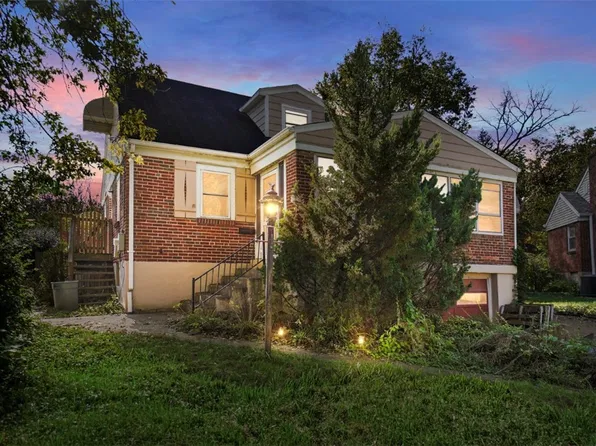 320 Grove Ct, Cincinnati, OH 45215