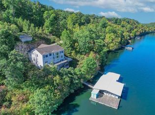 101 Lyrewood Ln, Climax Springs, MO 65324