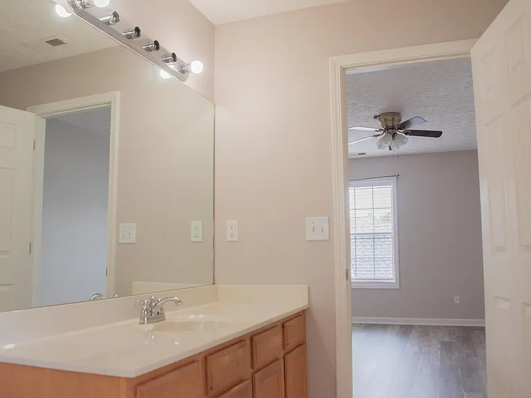 10705 Elkington Ln — Photo 13
