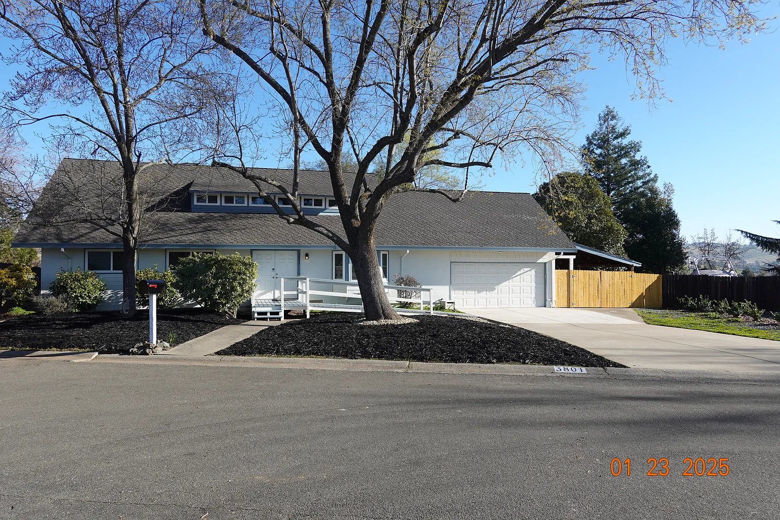 3801 Yellowstone Ct photo 1