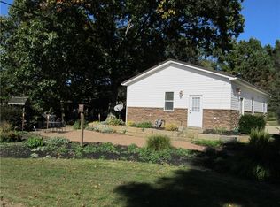 7552 Schreck Rd, Meadville, PA 16335