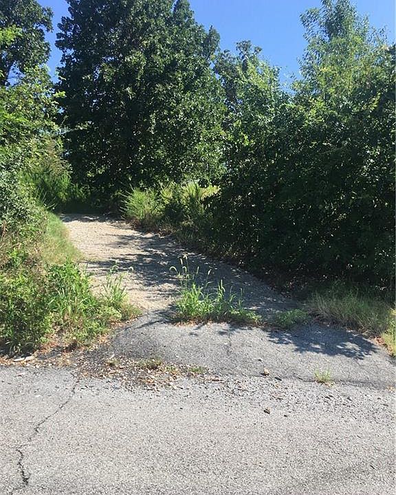2nd image of 55860 E 316th Rd
