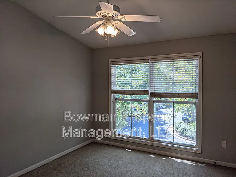 660 Barnett Shoals Rd #125 — Photo 14