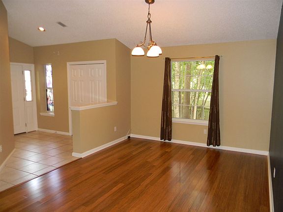 3rd image of 1141 Blackhawk Way