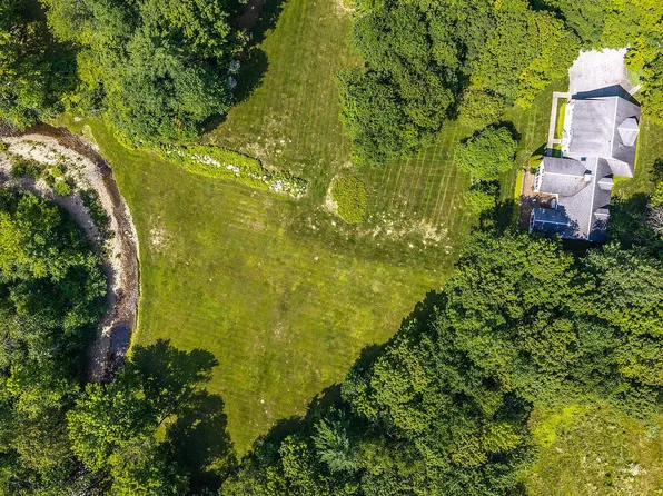 866 East Manchester Road, Manchester, VT 05255