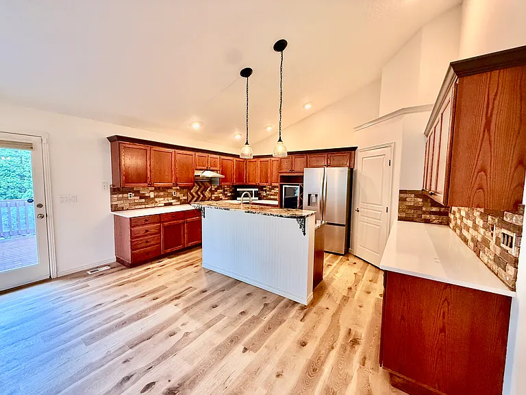 1774 N Sevenoaks Way — Photo 6
